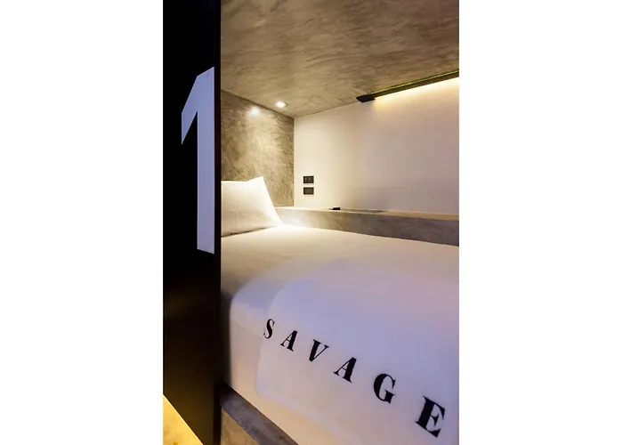 Savage Hostel Koh Tao